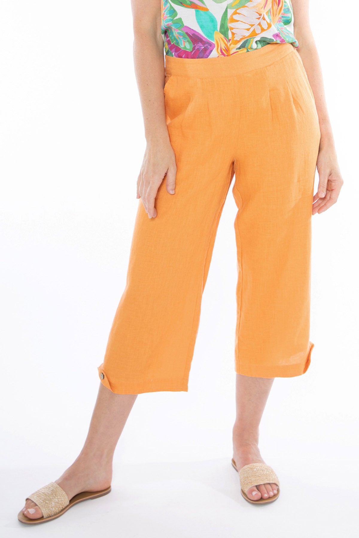 Women's 3/4 Pleat Detail Pant in Orange